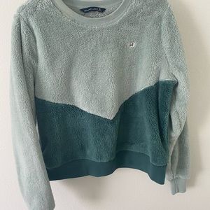Abercrombie & Fitch Sweater